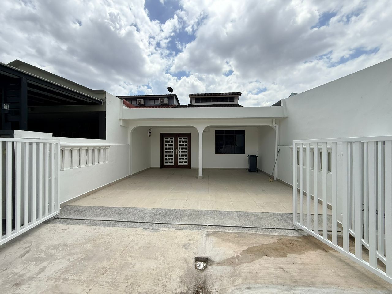 Taman Johor Jaya - Jalan Teratai 49