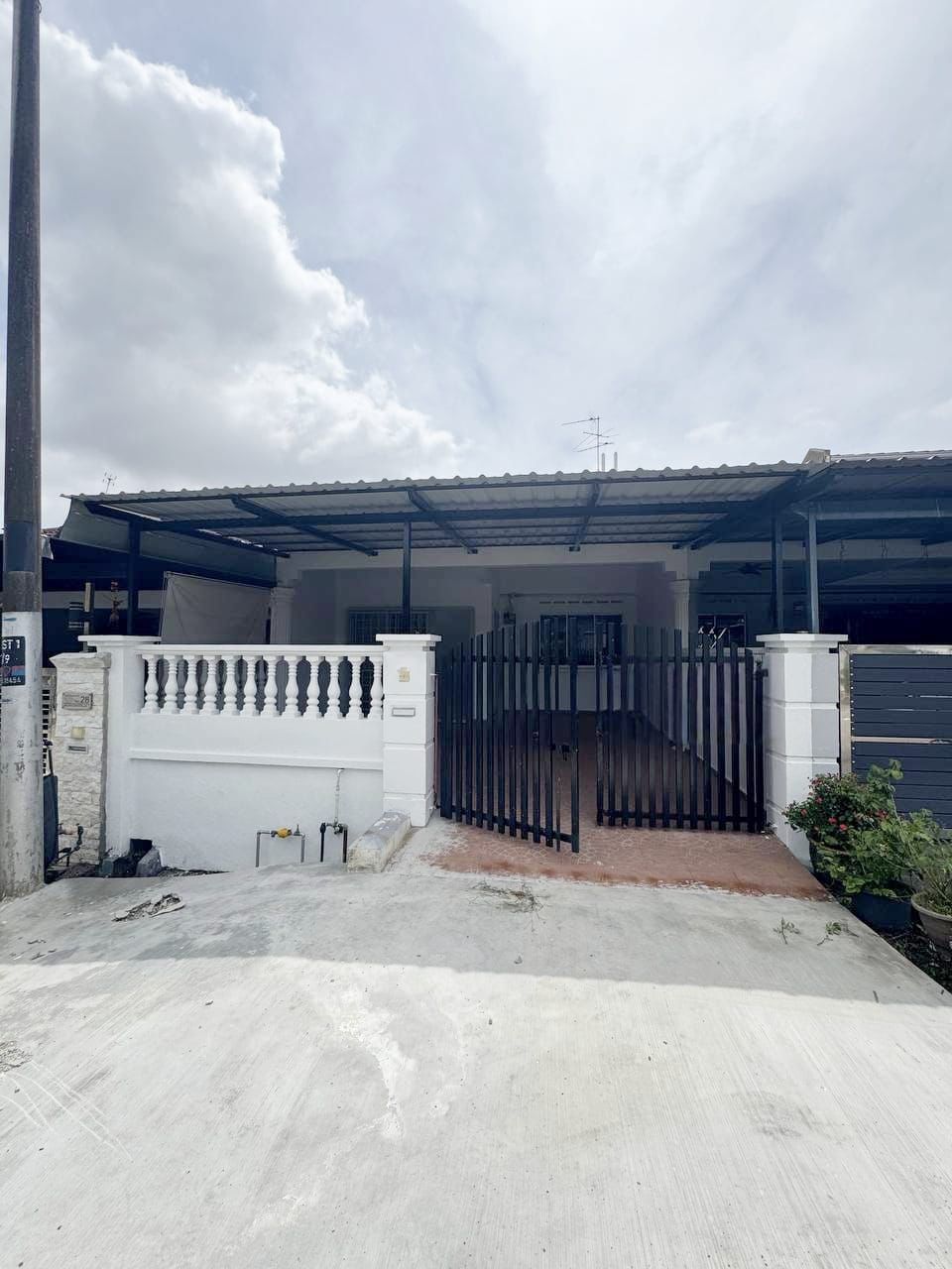 Jln Santalia 1 - Tmn Flora Heights near Seri Ala…