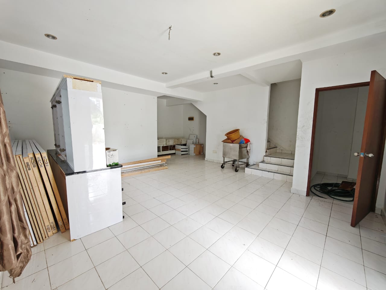 Permas Jaya / Corner