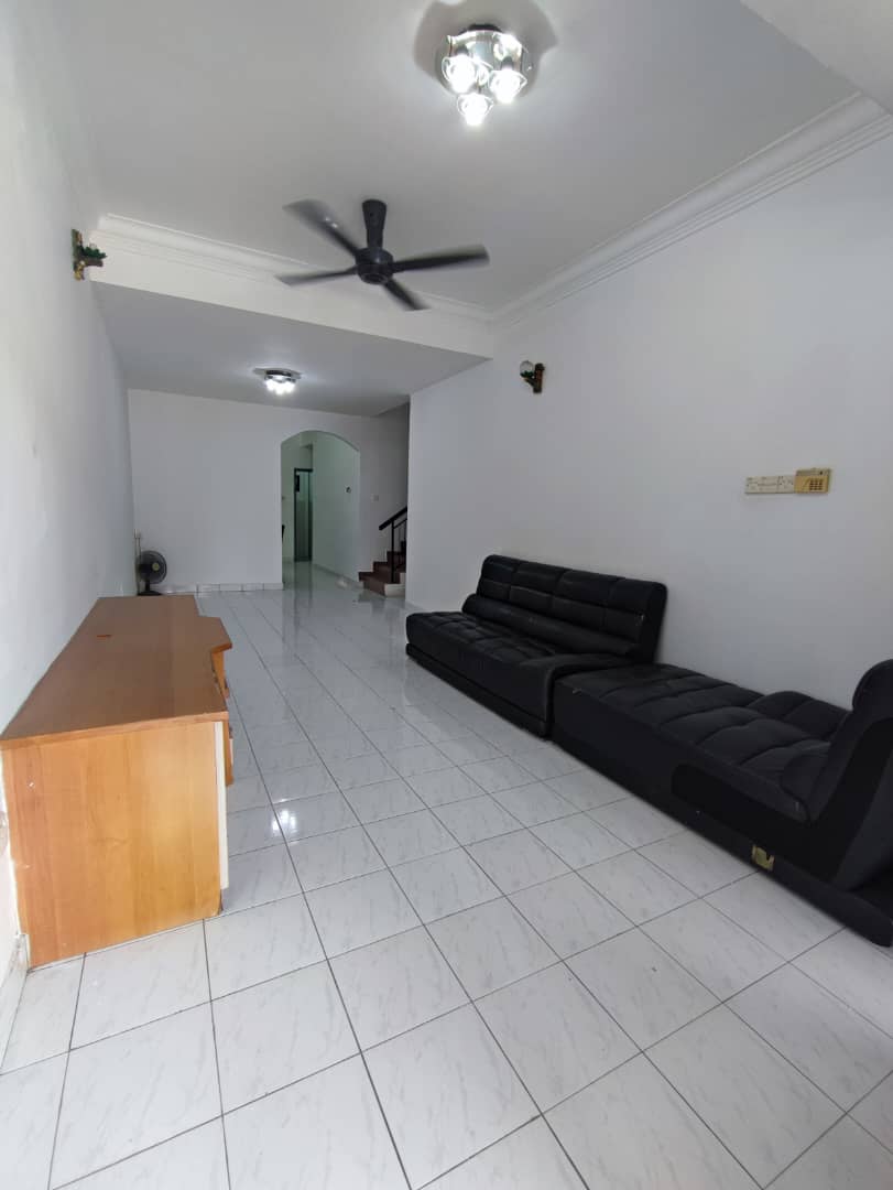 Jalan Pesona - Taman Pelangi Indah / 1.5-Sty Hou…