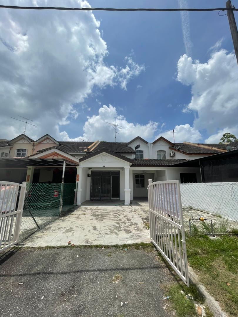 Kulai / Bandar Putra / 1.5-Sty House