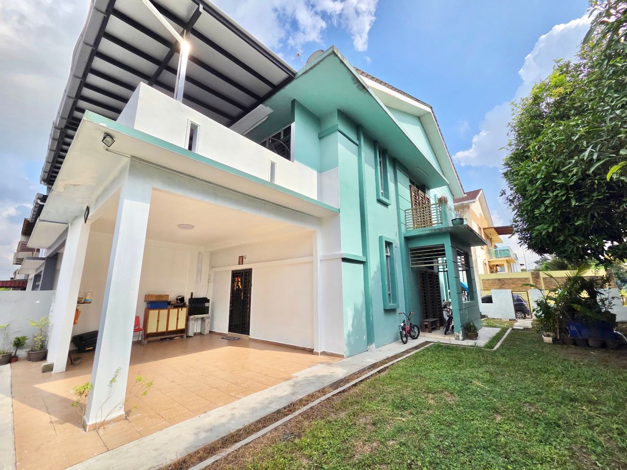 Taman Nusa Sentral / Corner