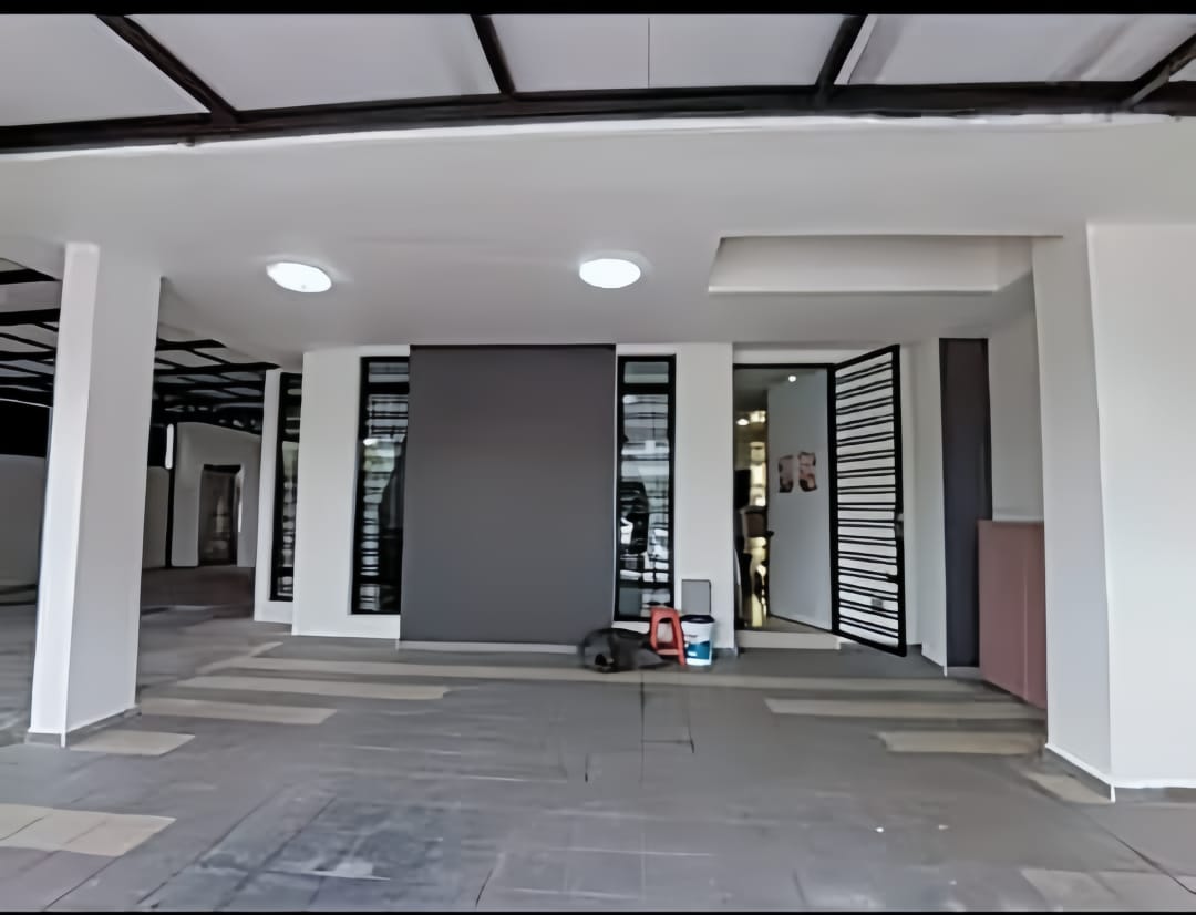 Opal Mutiara Mas Residence / Corner