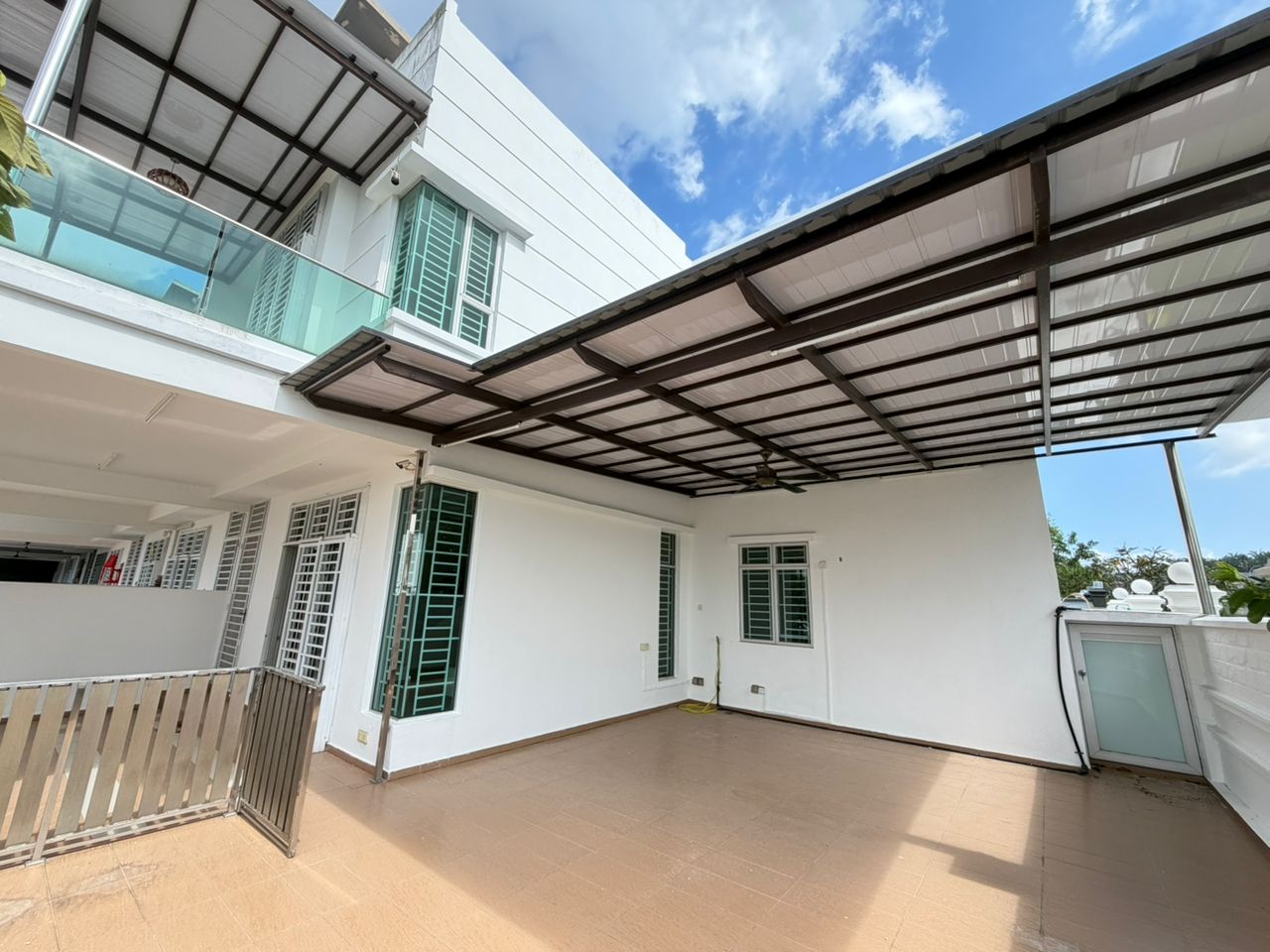 Bandar Jaya Putra / LA garden / Corner