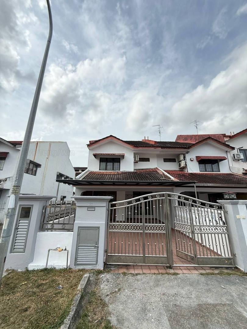 Taman Mount Austin / Jalan Mutiara Emas / Corner