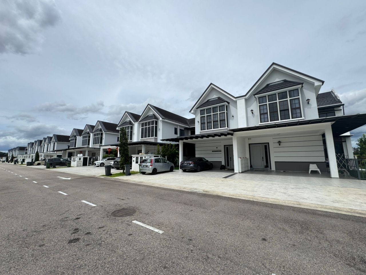 Eco Spring / Rose Garden / Corner