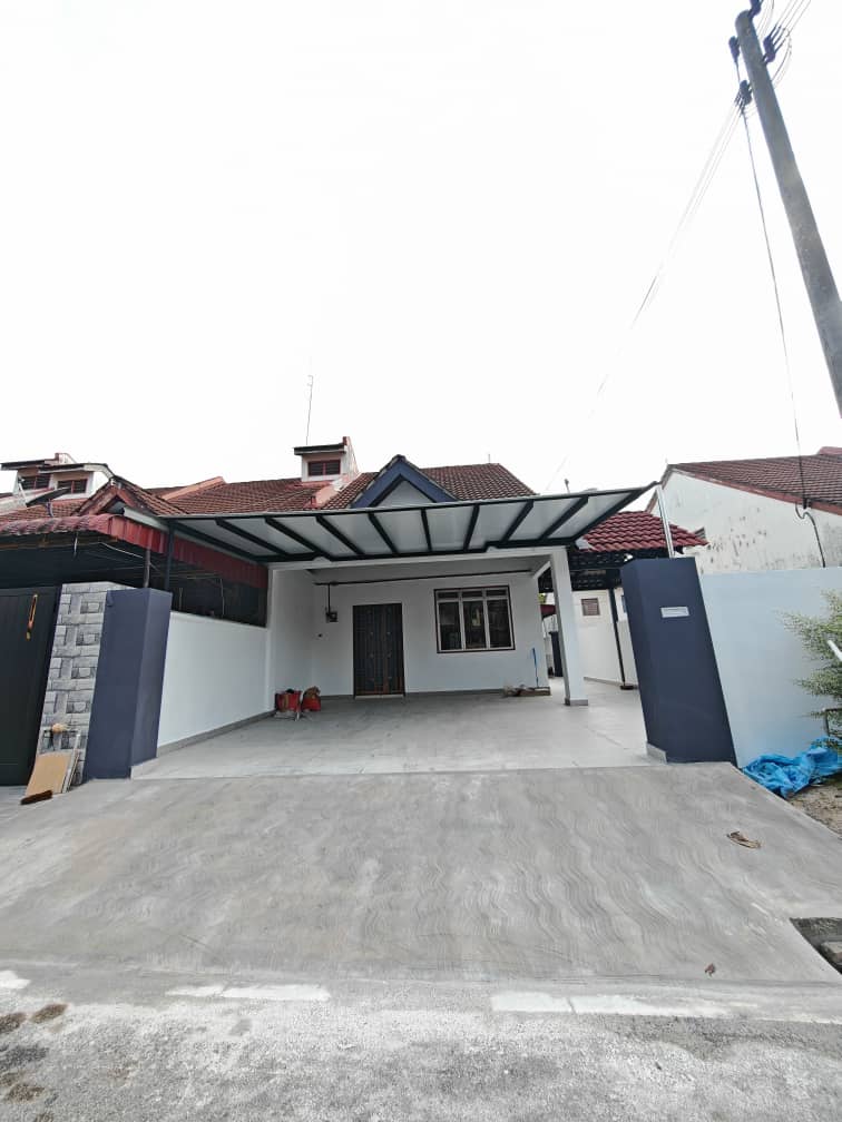 Bandar Indahpura / Medium Cost / Corner