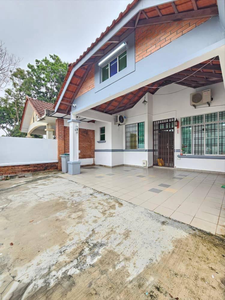 Taman Impian Emas / 1.5-Sty House