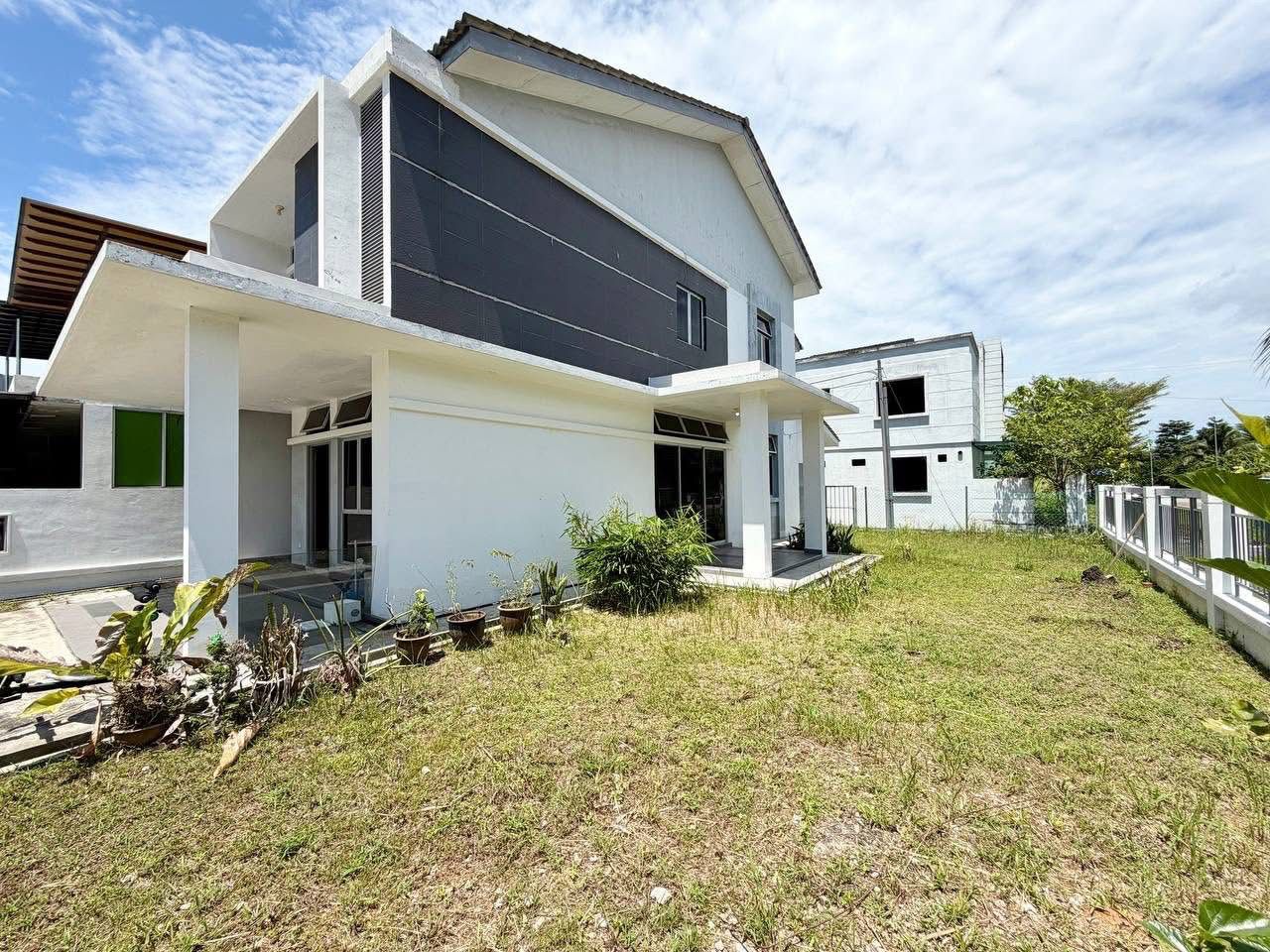 Mutiara Rini / Rini Hills 2 / Corner
