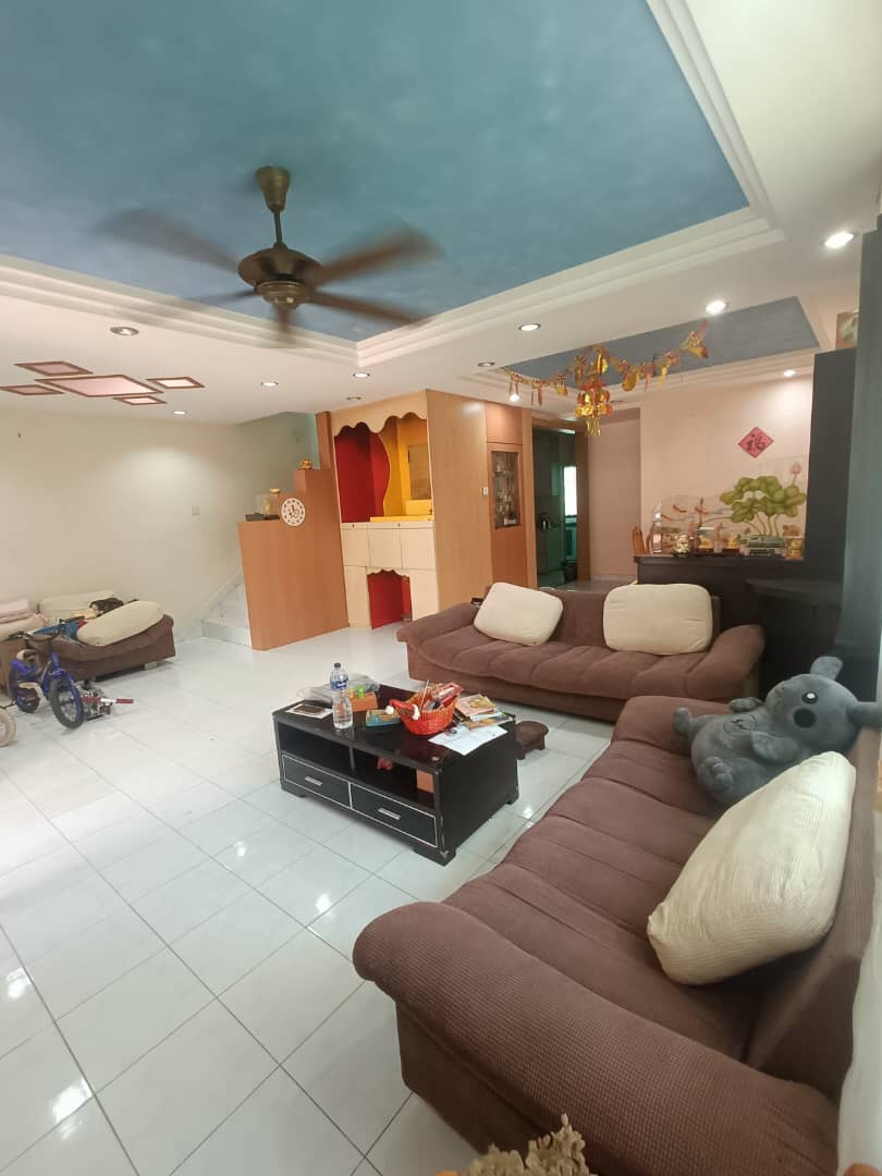 Taman Seri Orkid / Corner